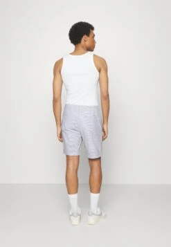 Pier One Pleated Seersucker Short - Shorts - Blue 9 Pier One Pleated Seersucker Short - Shorts - Blue -Herenmode 0505307b83204187a2876ecbcc2f0c68