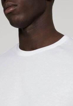 Pier One 3 Pack - T-Shirt Basic - White/Black/Light Grey 15 Pier One 3 Pack - T-Shirt Basic - White/Black/Light Grey -Herenmode 122d0709c72e447f82ad50ef09ab3779