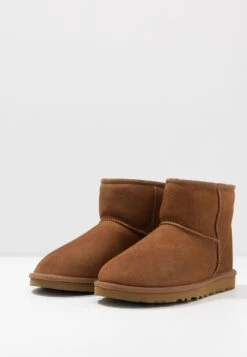 Ugg Classic Mini - Korte Laarzen - Chestnut -Herenmode 151990fe780645c5a063fcd647f3773d