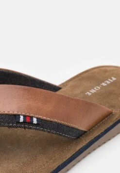 Pier One Leather - Teensandalen - Cognac -Herenmode 1f87f71132da493d87a878e247d137ba