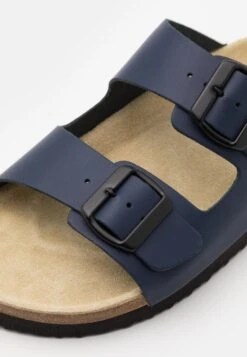 Pier One Unisex - Pantoffels - Dark Blue 13 Pier One Unisex - Pantoffels - Dark Blue -Herenmode 3d8a5cdb5e514771841f04cbfc9f95cd