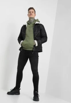 Pier One Hoodie - Khaki -Herenmode 65e32336e1bc49e09fb12af3f36accf5