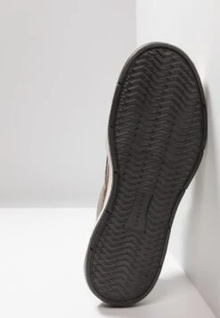 Skechers Moreno - Sneakers Laag - Taupe 12 Skechers Moreno - Sneakers Laag - Taupe -Herenmode 6ea3e5982b3a4b8b917daac804967e26