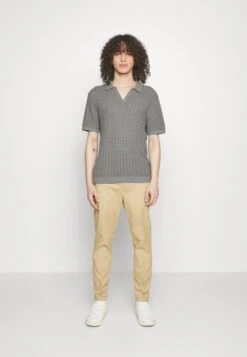 Redefined Rebel Ercan Smart Pants - Chino - Travertine -Herenmode 8363a25e717e4592ac14a5f1a37a348e