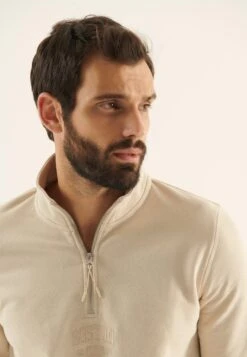 Pier One Sweater - Beige 11 Pier One Sweater - Beige -Herenmode 8ccb3ee1b44642beab7aae22d6be56b7