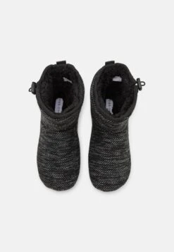 Pier One Pantoffels - Black -Herenmode 90fbbefcf7674038ba88229a5c5626d7