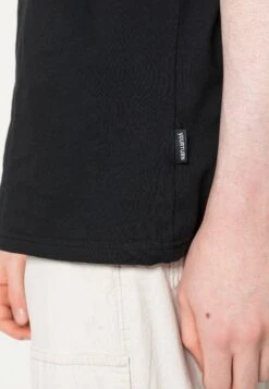 YOURTURN Graphic T-Shirt Beyond Unisex - T-Shirt Print - Black -Herenmode 914acf9eb0cf4c74baa0b6ba0726356c