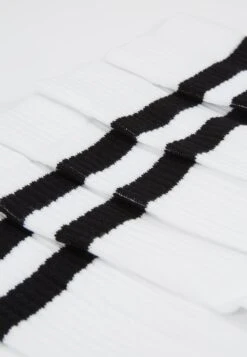 Pier One 5 Pack - Sokken - White -Herenmode bba04d20a797407b9b5f49c4e56503ef