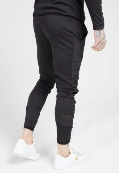 SikSilk Creased Pants - Trainingsbroek - Black -Herenmode f045ebc456a64e778229e07dbc8984b8