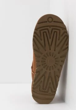 Ugg Classic Mini - Korte Laarzen - Chestnut -Herenmode f0f559067ccf4590aa558b00d1910382
